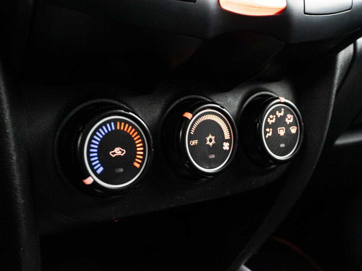 Митсубиши АС-Икс б/у, 2012, Механическая. Фото: #14