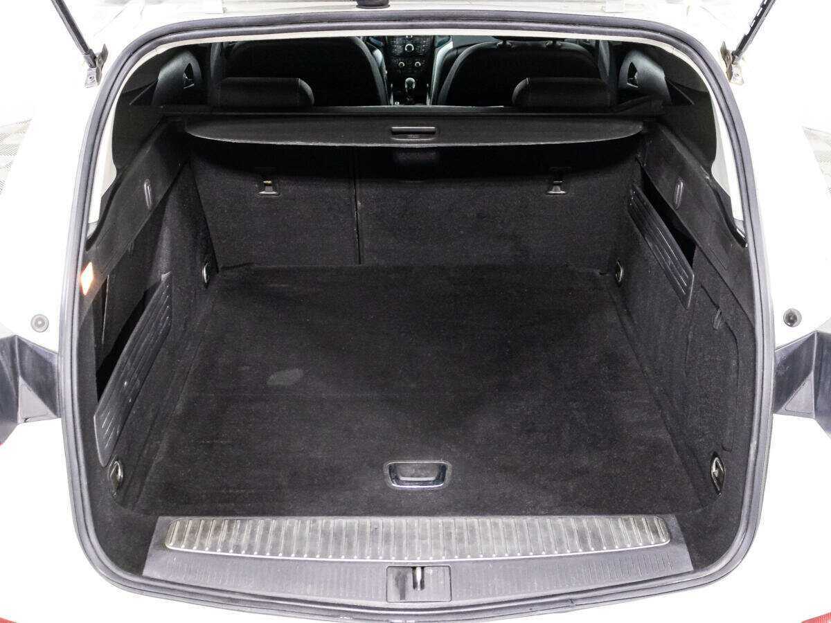 Опель Астра б/у, 2015, Механическая. Фото: #14