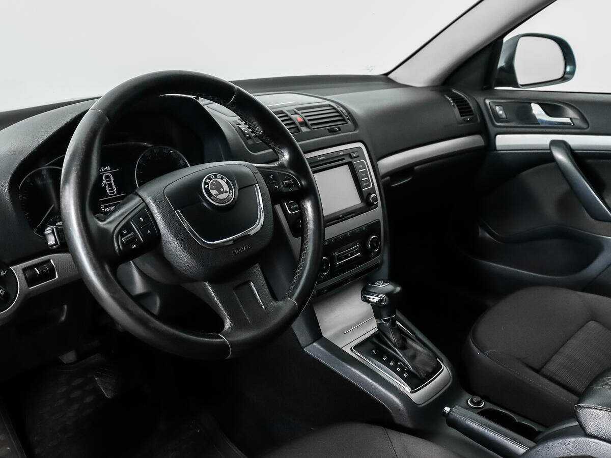 Шкода Октавия б/у, 2012, Автоматическая. Фото: #8