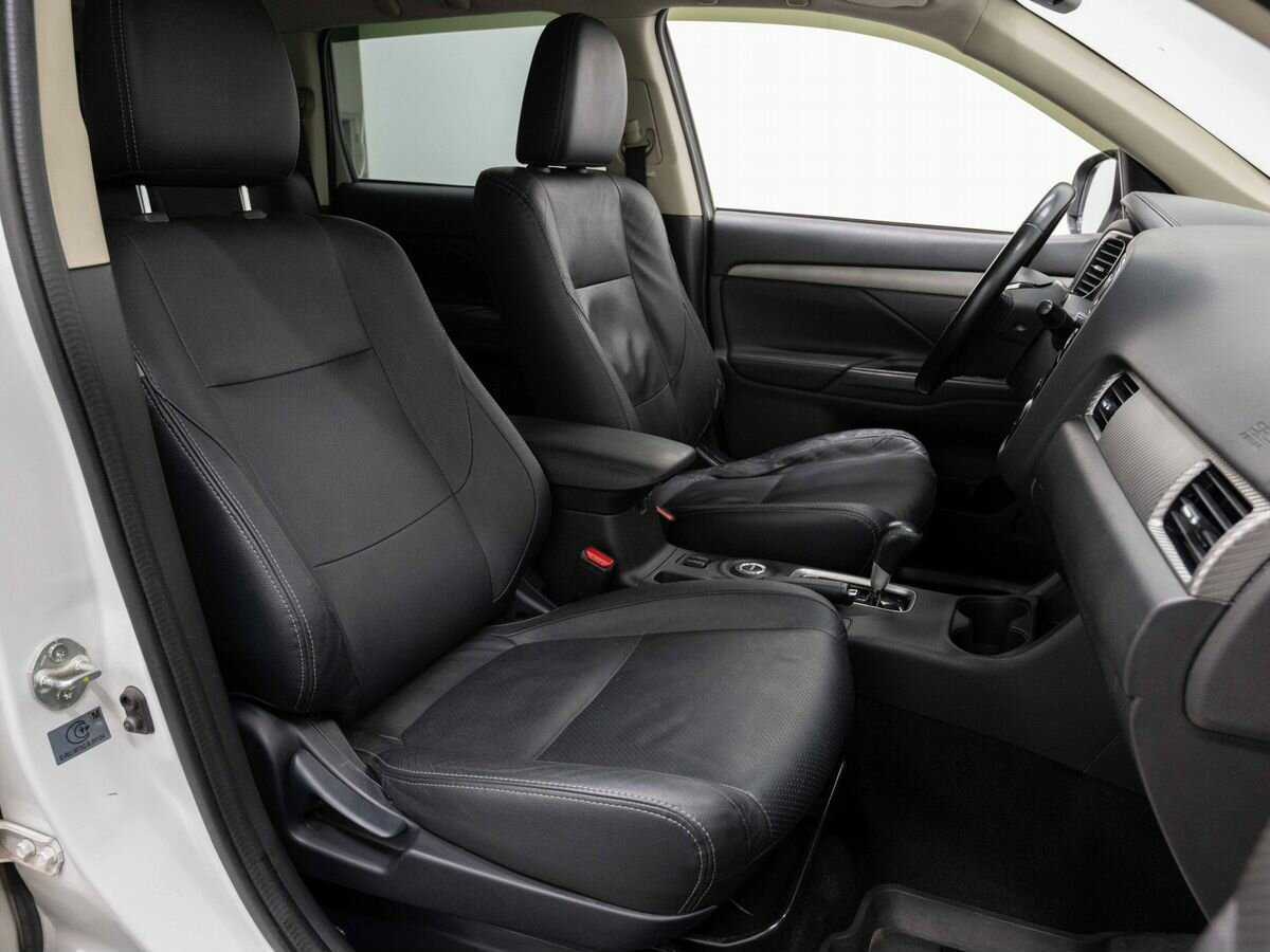 Митсубиши Оутлэндер б/у, 2015, Вариатор. Фото: #13