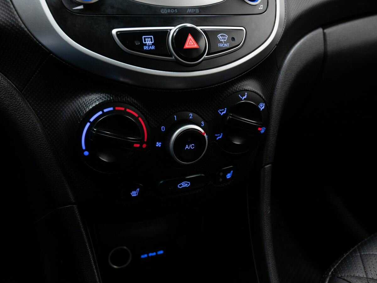 Хендай Солярис б/у, 2013, Механическая. Фото: #16