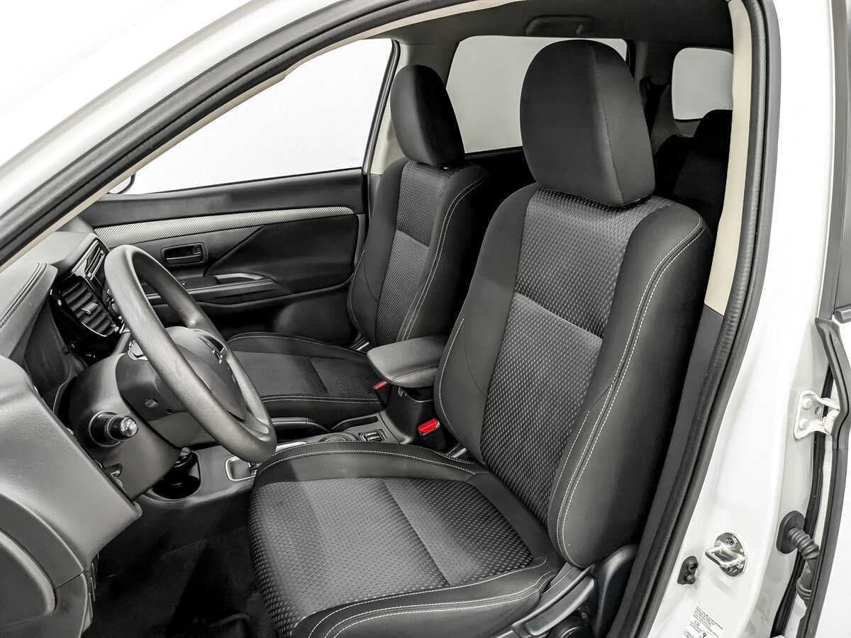 Митсубиши Оутлэндер б/у, 2015, Вариатор. Фото: #19