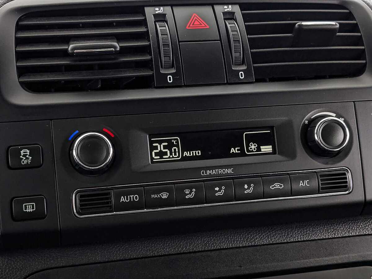 Шкода Фабия б/у, 2013, Автоматическая. Фото: #20