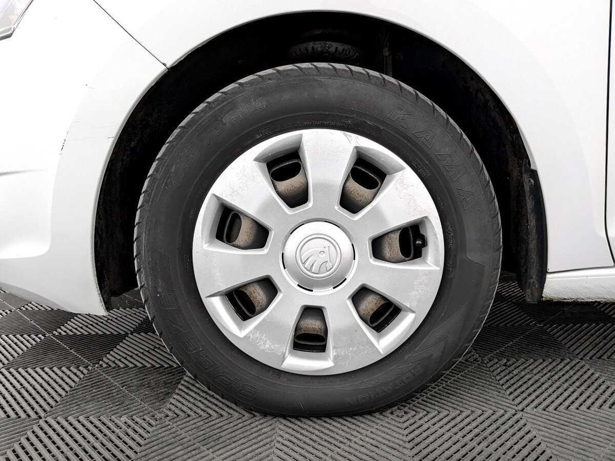 Шкода Рапид б/у, 2017, Механическая. Фото: #17