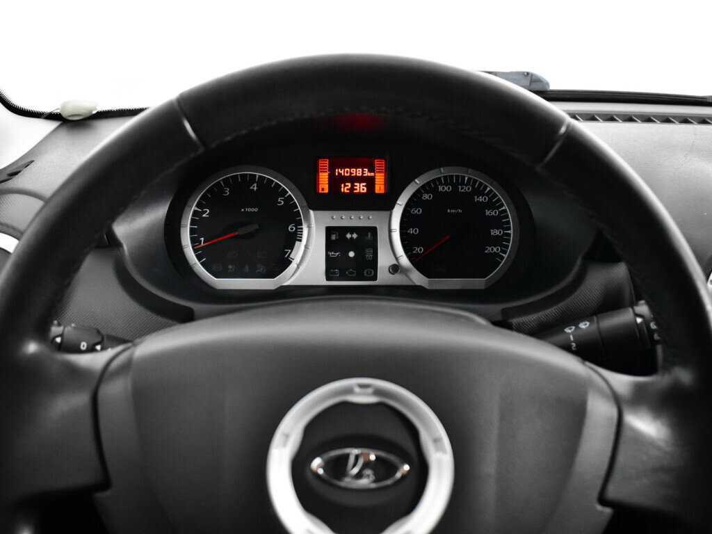 Лада (ВАЗ) Ларгус б/у, 2016, Механическая. Фото: #10