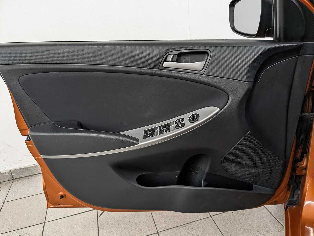 Хендай Солярис б/у, 2015, Автоматическая. Фото: #16