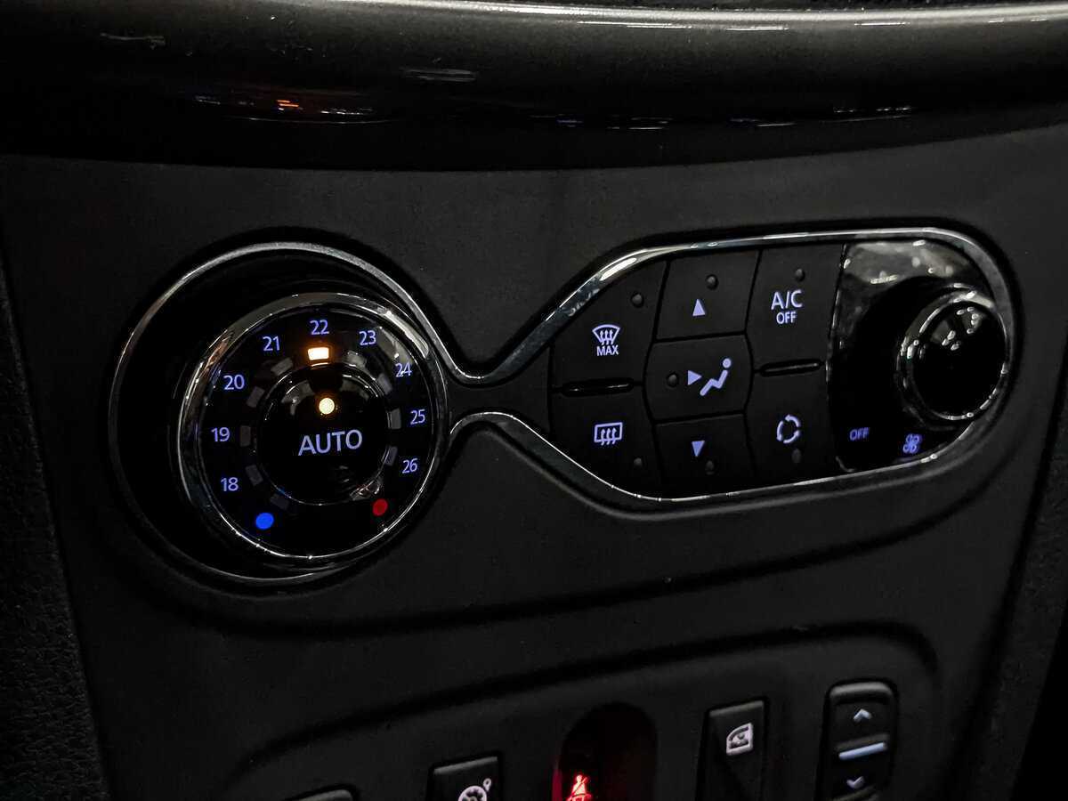 Рено Логан б/у, 2019, Автоматическая. Фото: #20