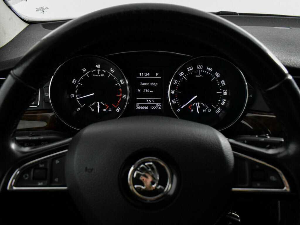 Шкода Суперб б/у, 2013, Роботизированная. Фото: #15