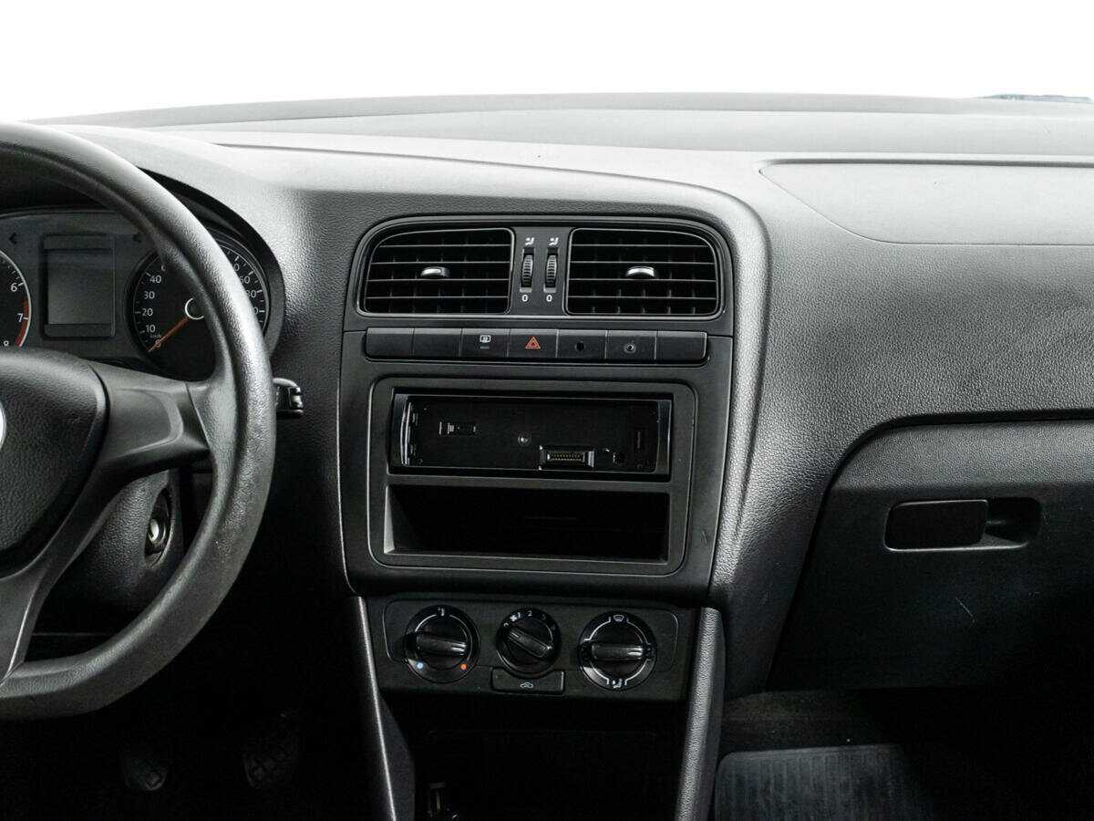 Фольксваген Поло б/у, 2017, Механическая. Фото: #13