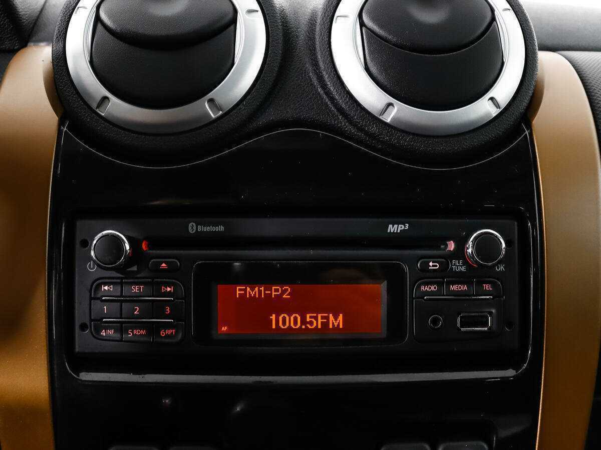 Лада (ВАЗ) Ларгус б/у, 2015, Механическая. Фото: #12