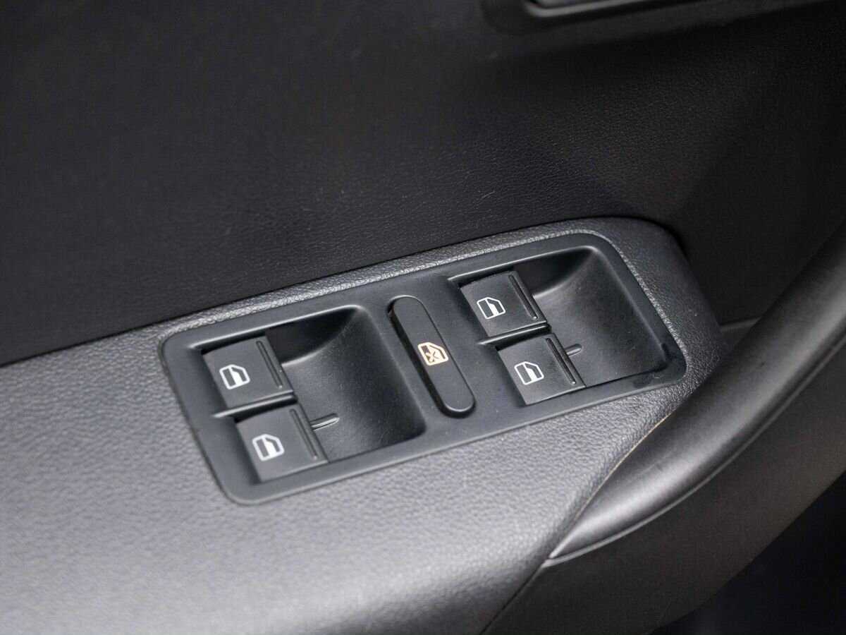 Фольксваген Поло б/у, 2016, Автоматическая. Фото: #16