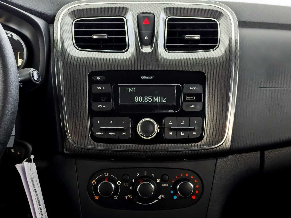 Рено Сандеро б/у, 2018, Вариатор. Фото: #14