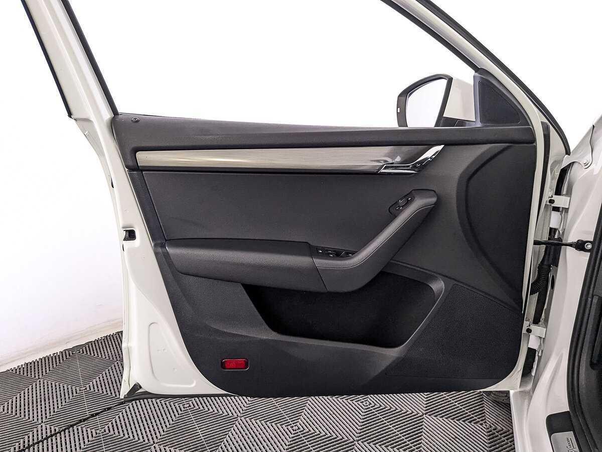 Шкода Октавия б/у, 2018, Роботизированная. Фото: #18