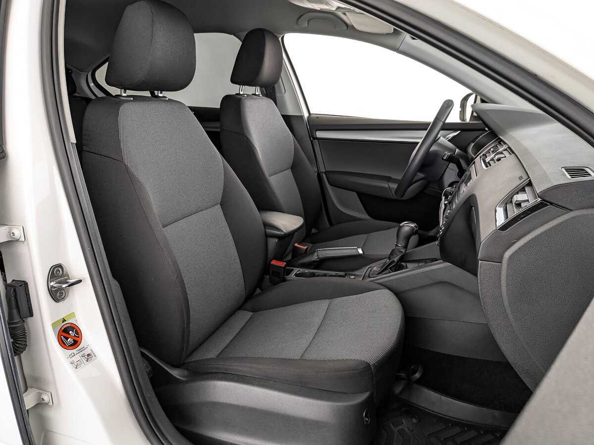 Шкода Октавия б/у, 2014, Роботизированная. Фото: #20