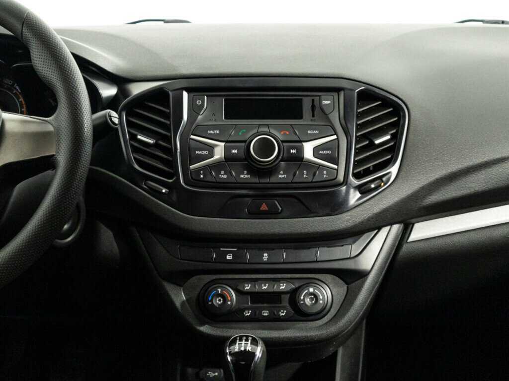 Лада (ВАЗ) Веста б/у, 2017, Механическая. Фото: #13