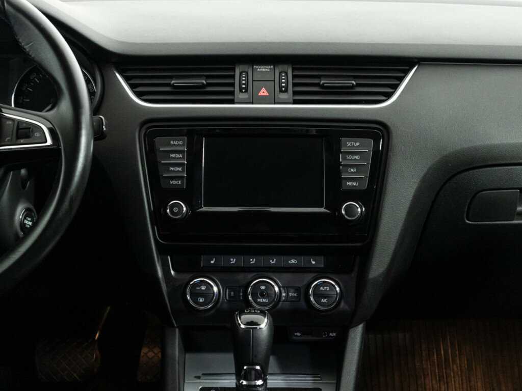 Шкода Октавия б/у, 2015, Роботизированная. Фото: #13