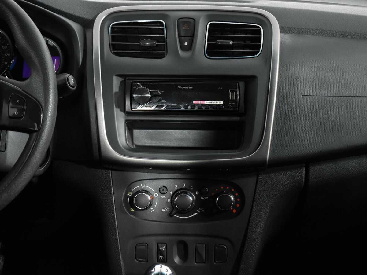 Рено Сандеро б/у, 2017, Механическая. Фото: #13