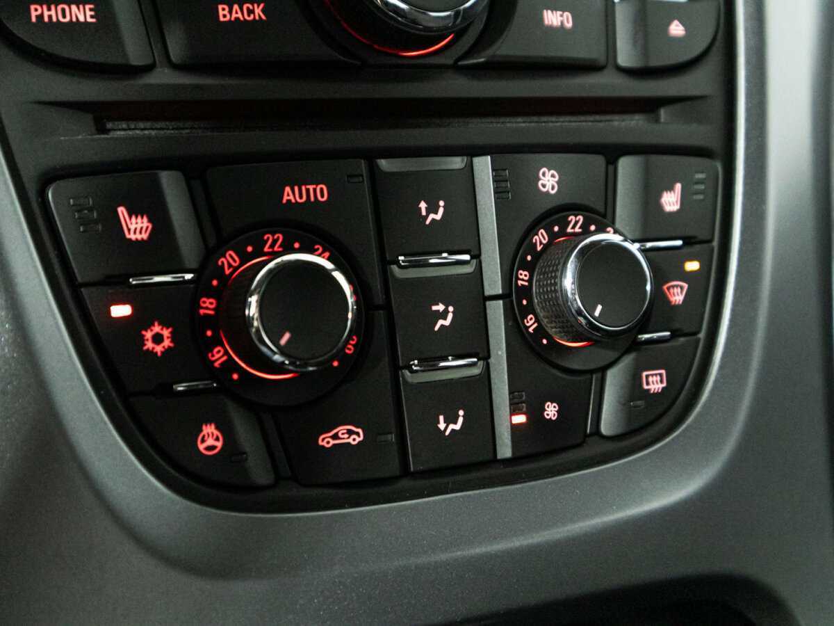 Опель Астра б/у, 2014, Автоматическая. Фото: #14