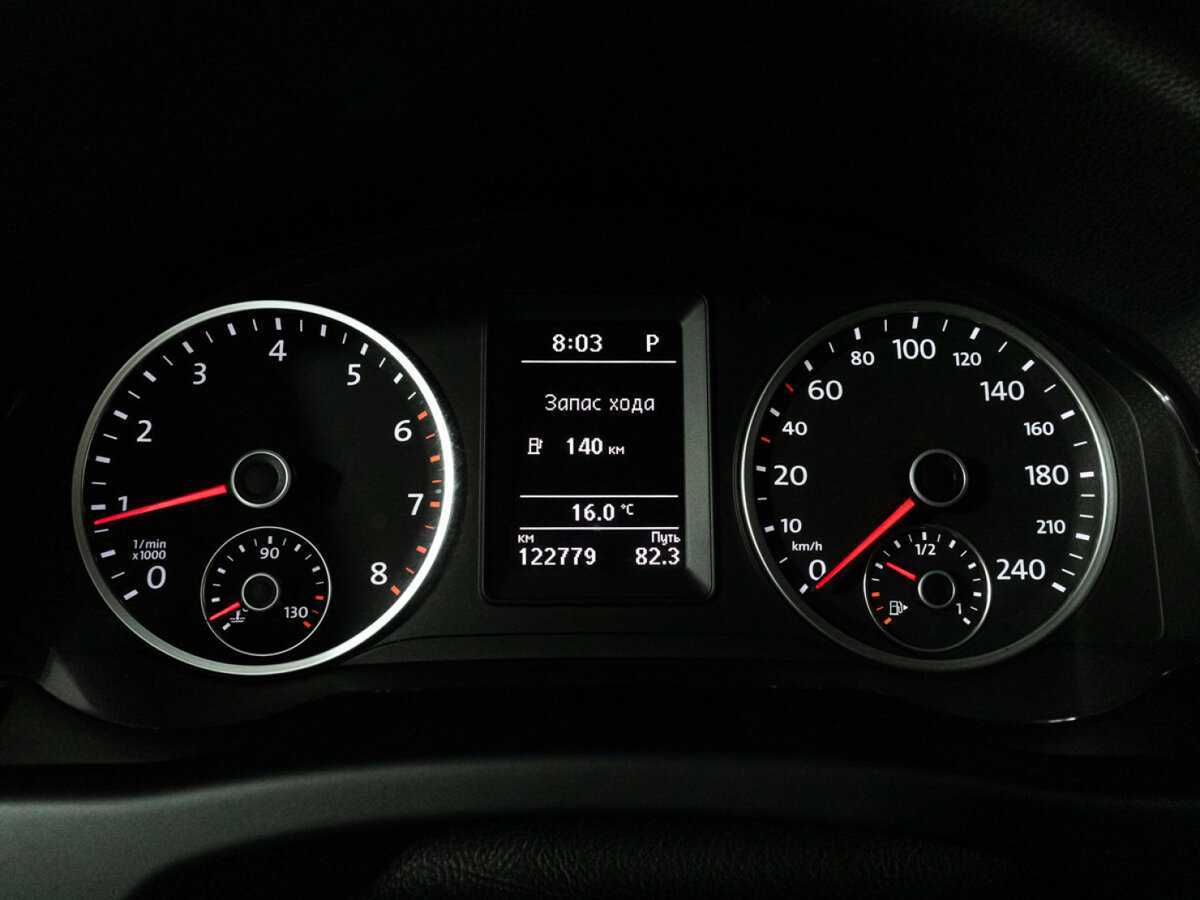 Фольксваген Тигуан б/у, 2015, Автоматическая. Фото: #11