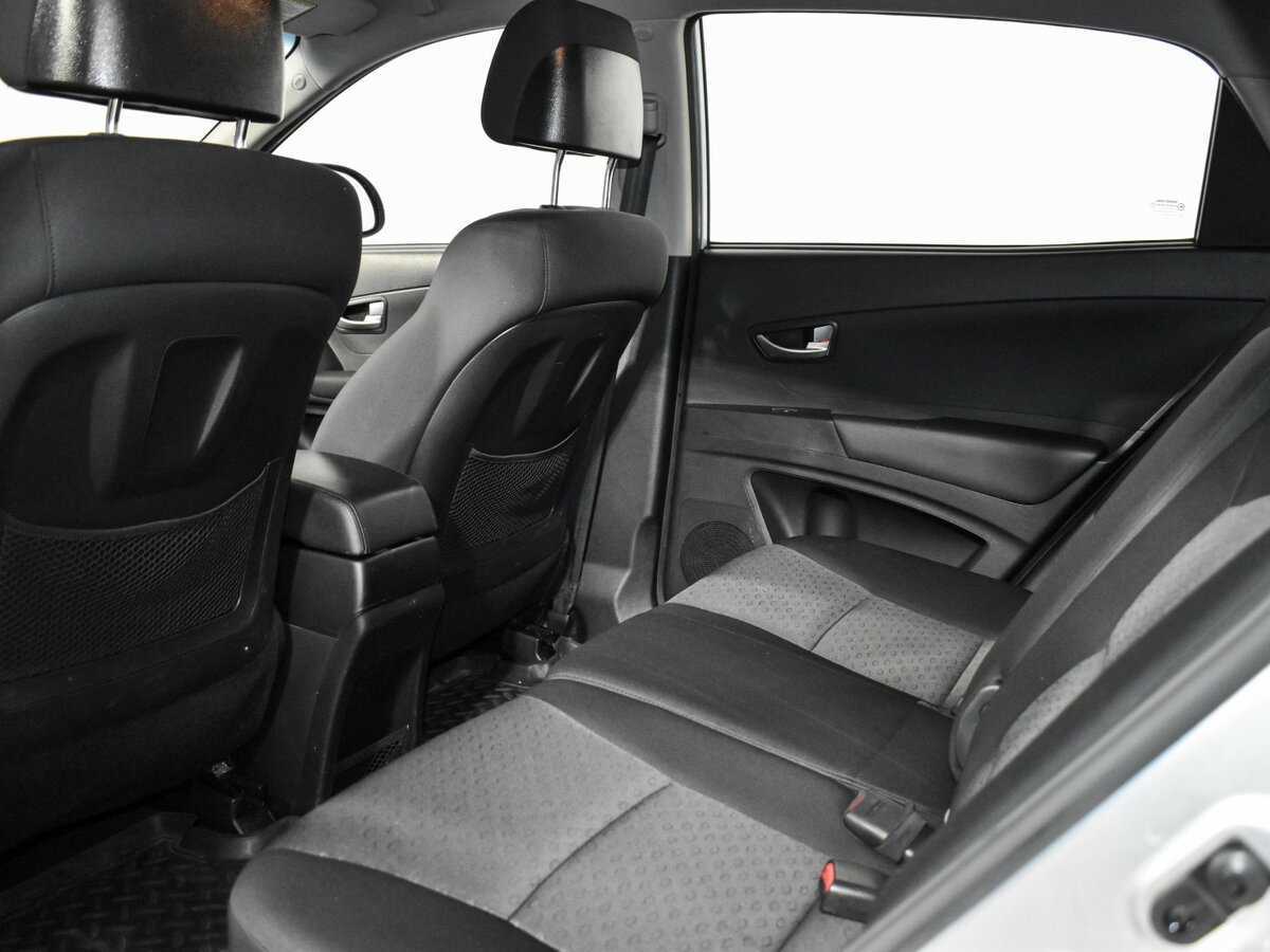 Сан-Ён Актион б/у, 2012, Механическая. Фото: #11