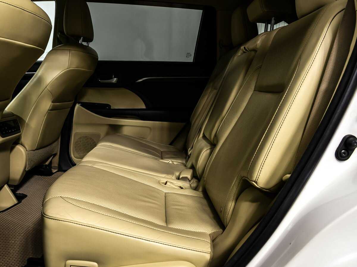 Тойота Хайлэндер б/у, 2014, Автоматическая. Фото: #12