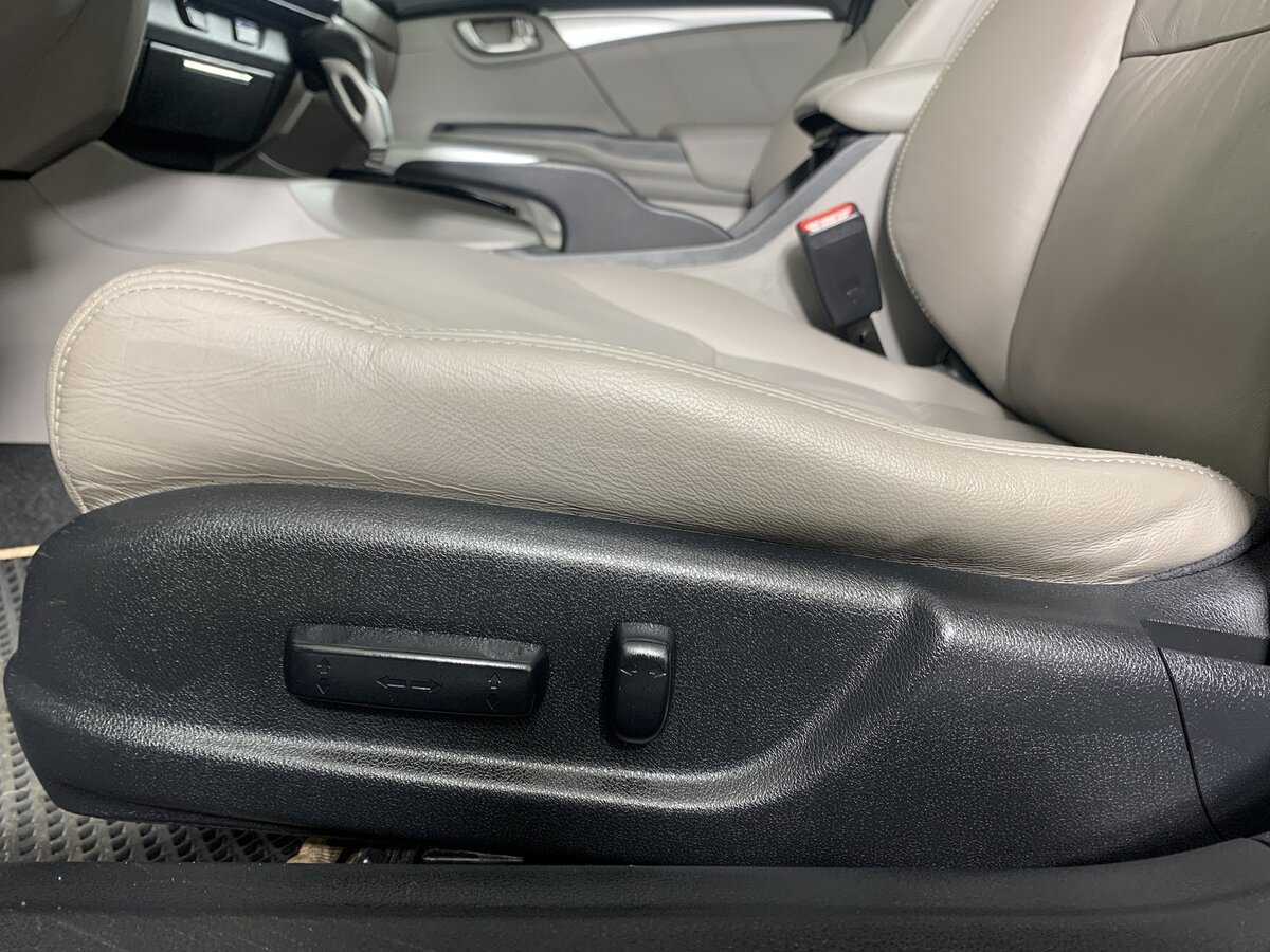 Хонда Цивик б/у, 2013, Автоматическая. Фото: #16