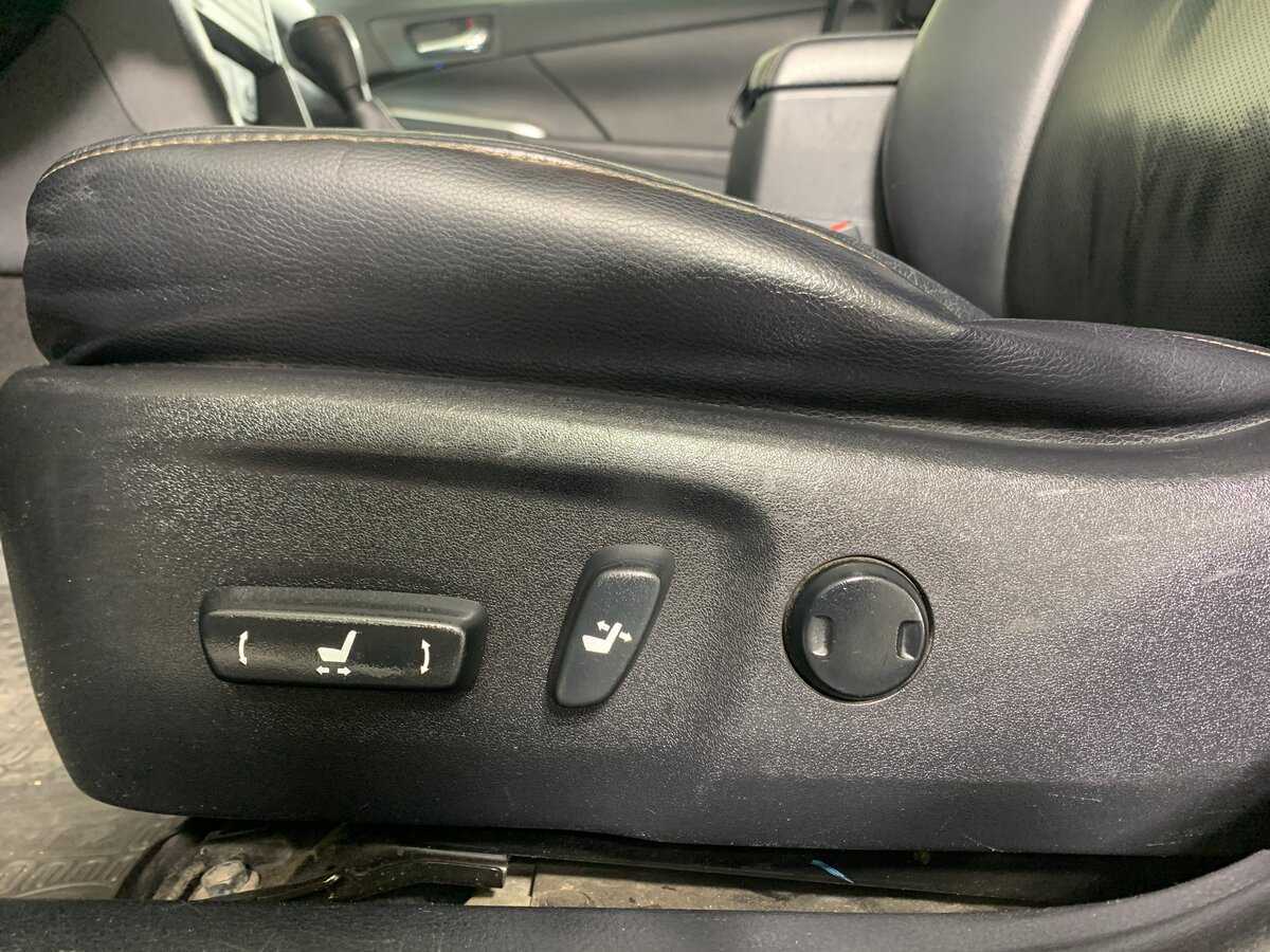 Тойота Камри б/у, 2016, Автоматическая. Фото: #14