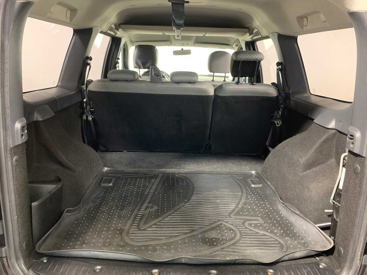 Лада (ВАЗ) Ларгус б/у, 2015, Механическая. Фото: #19