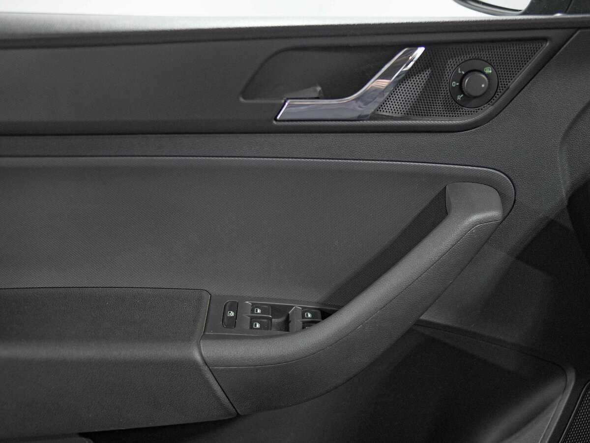 Шкода Рапид б/у, 2015, Механическая. Фото: #10