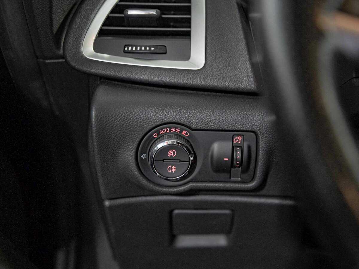 Опель Астра б/у, 2012, Механическая. Фото: #10