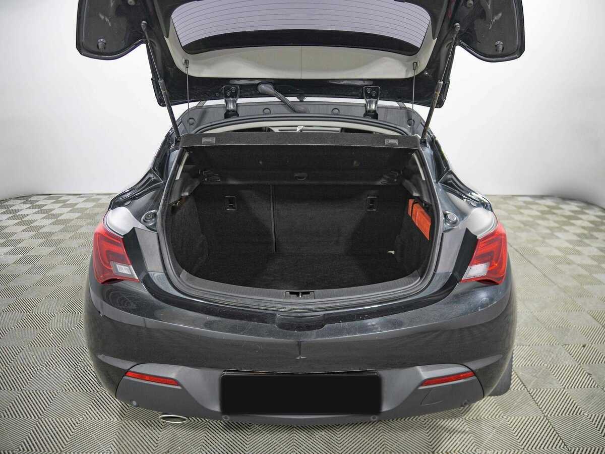 Опель Астра б/у, 2012, Механическая. Фото: #14