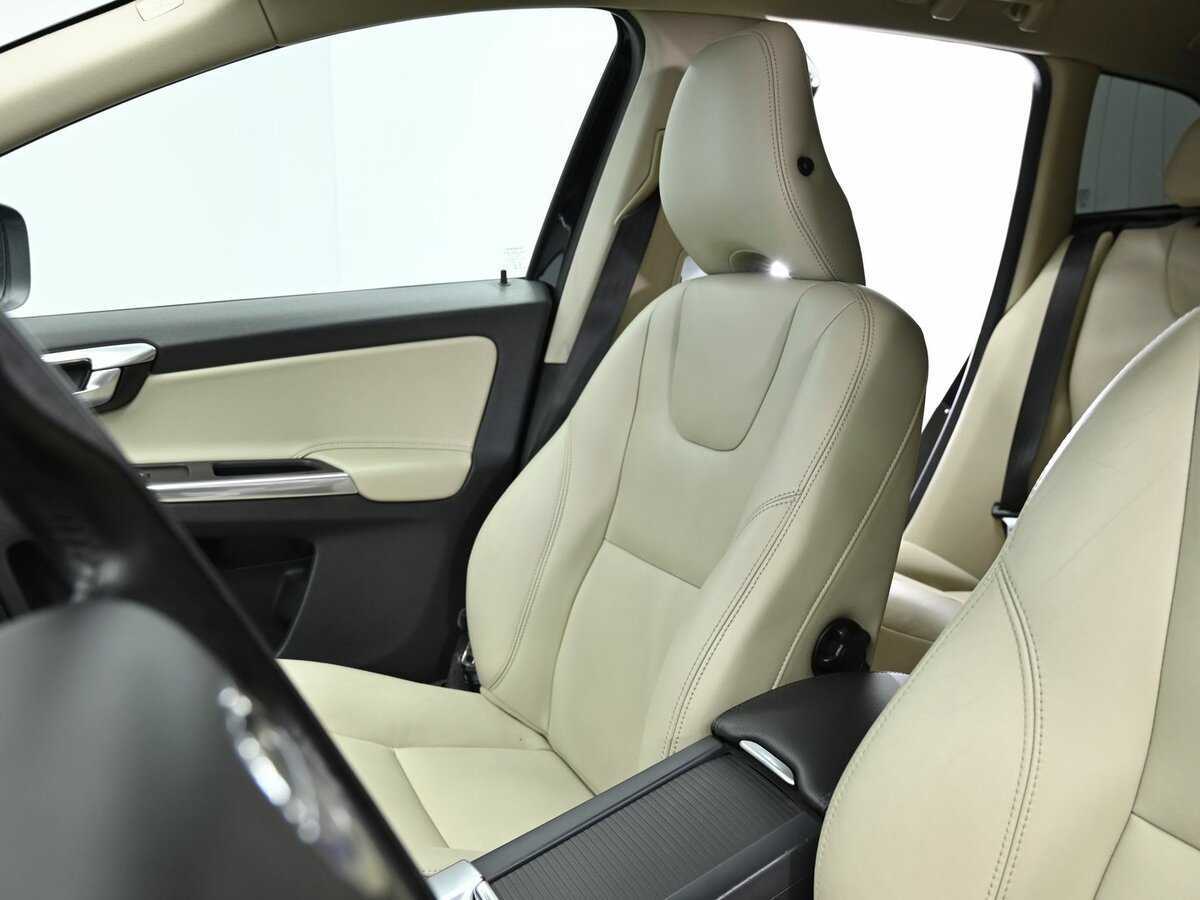 Вольво ИксЦ60 б/у, 2014, Автоматическая. Фото: #13