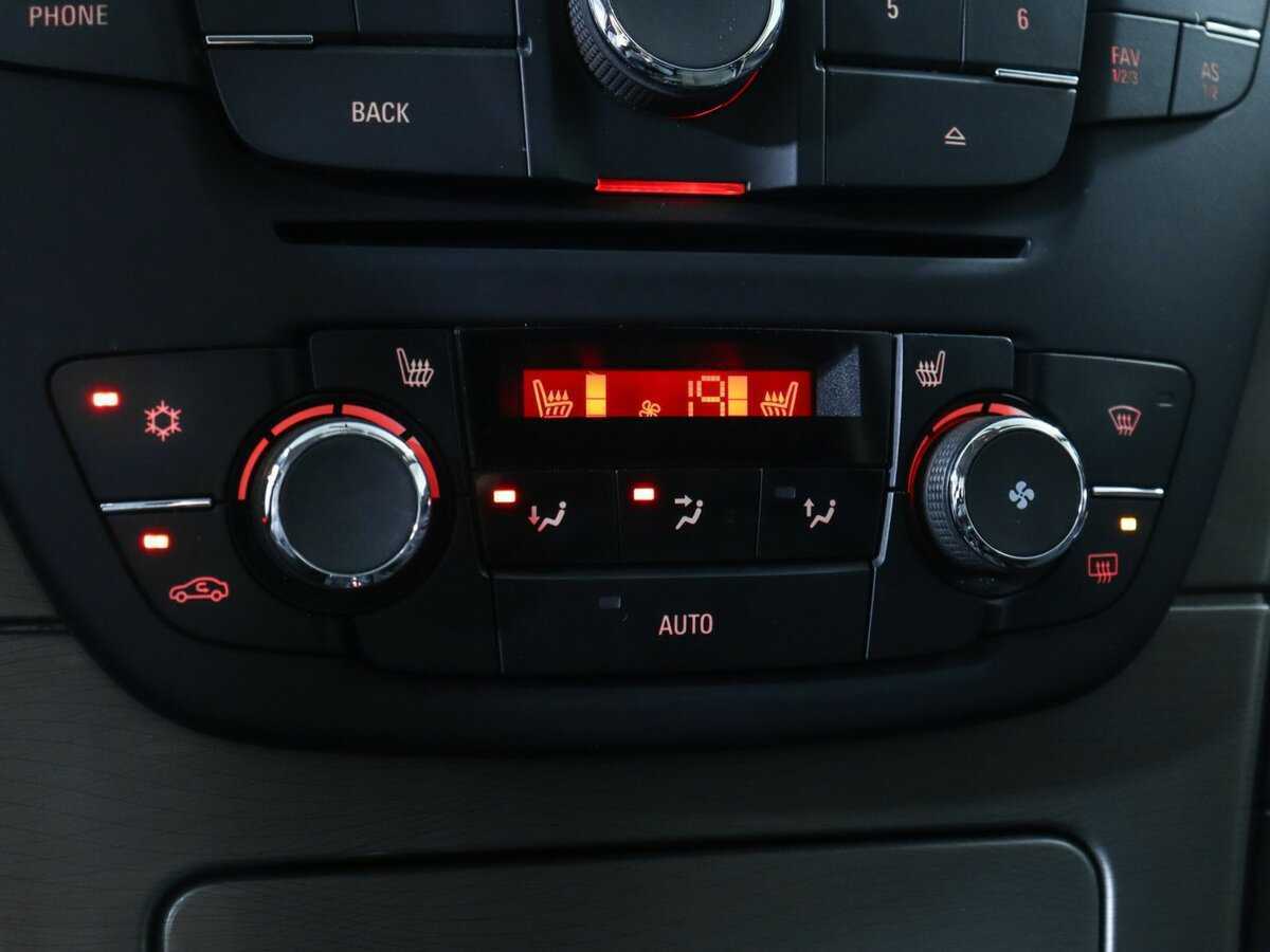 Опель Инсигния б/у, 2012, Автоматическая. Фото: #9