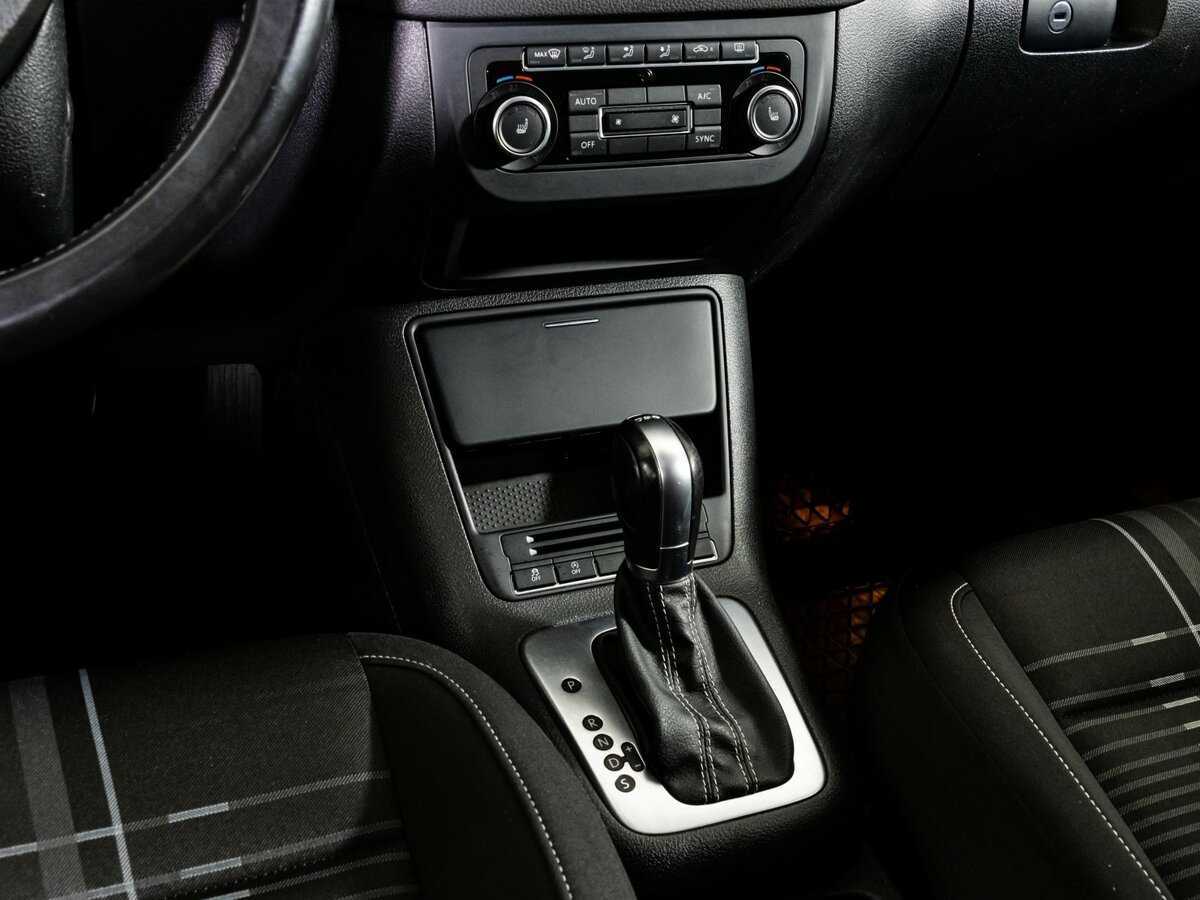 Фольксваген Тигуан б/у, 2015, Роботизированная. Фото: #9