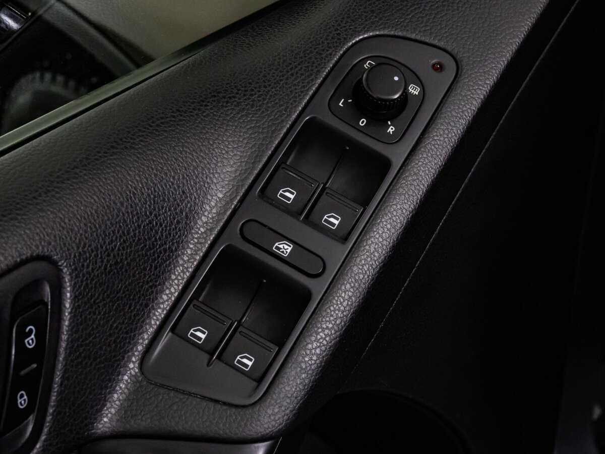 Фольксваген Тигуан б/у, 2015, Роботизированная. Фото: #14