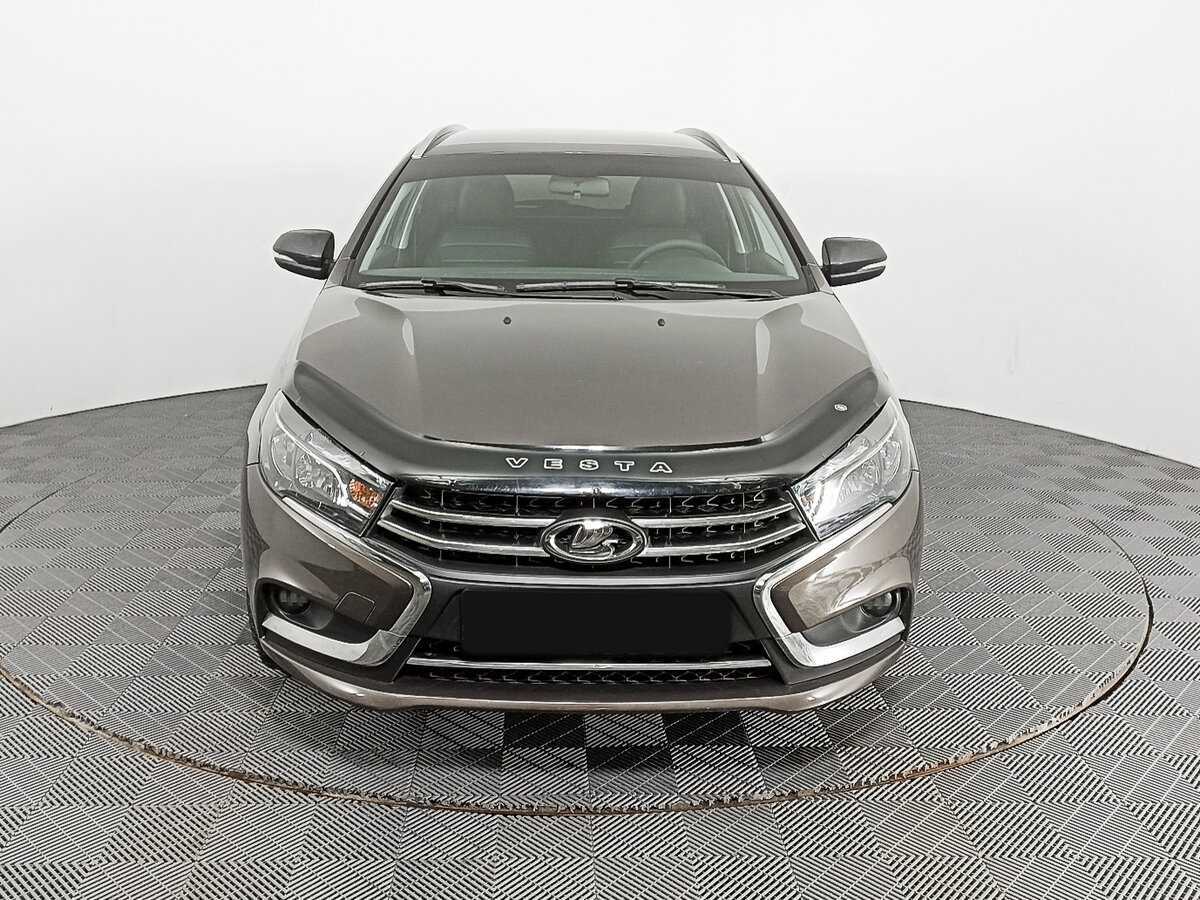 Лада (ВАЗ) Веста б/у, 2021, Механическая. Фото: #1