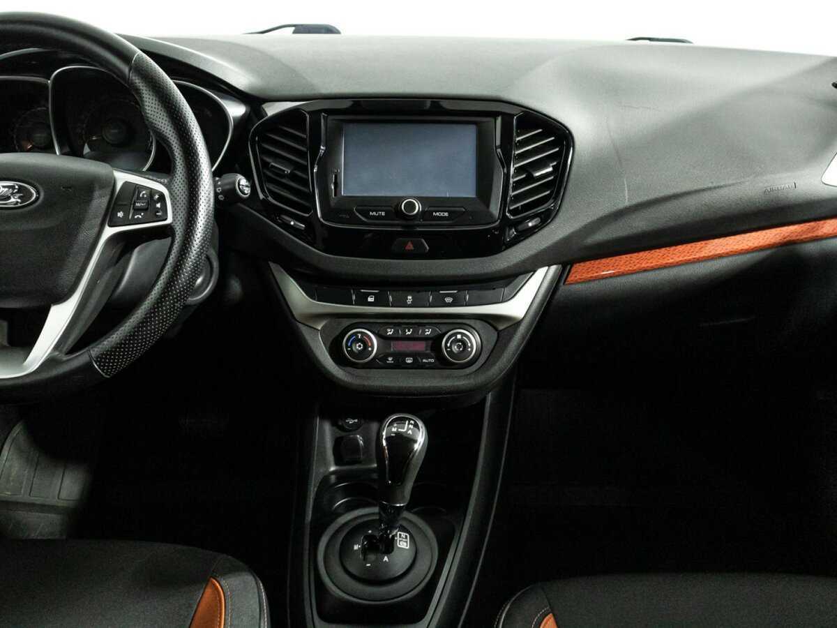 Лада (ВАЗ) Веста б/у, 2018, Роботизированная. Фото: #13