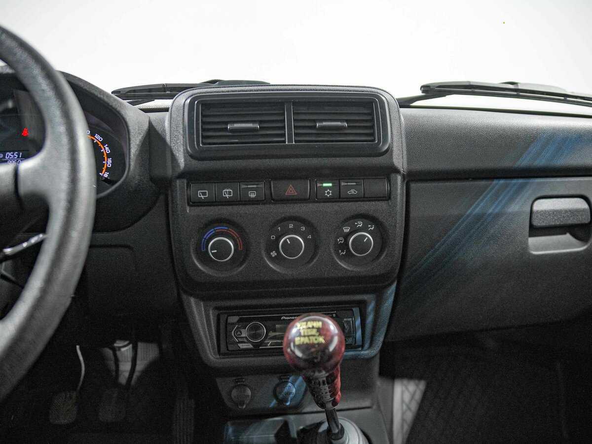 Лада (ВАЗ) Нива Лэдженд б/у, 2022, Механическая. Фото: #8