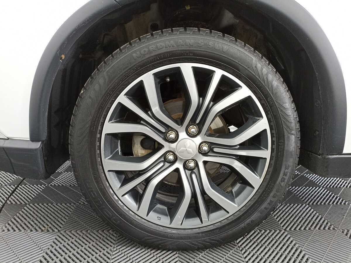 Митсубиши Оутлэндер б/у, 2017, Вариатор. Фото: #15