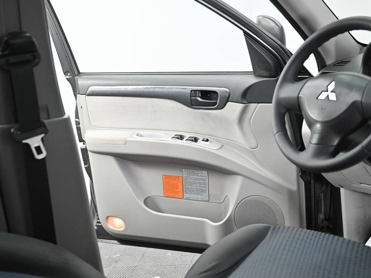 Митсубиши Паджеро Спорт б/у, 2014, Механическая. Фото: #6