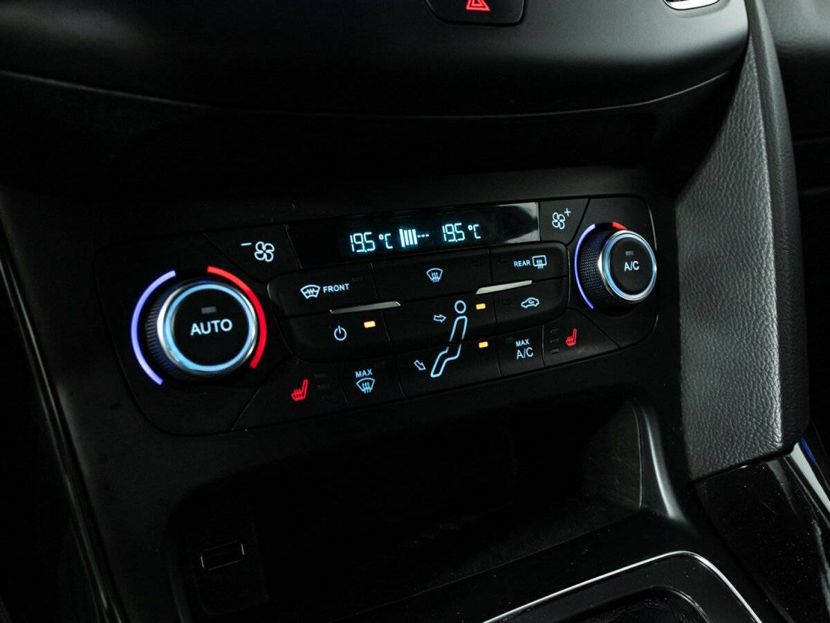 Форд Фокус б/у, 2017, Автоматическая. Фото: #14