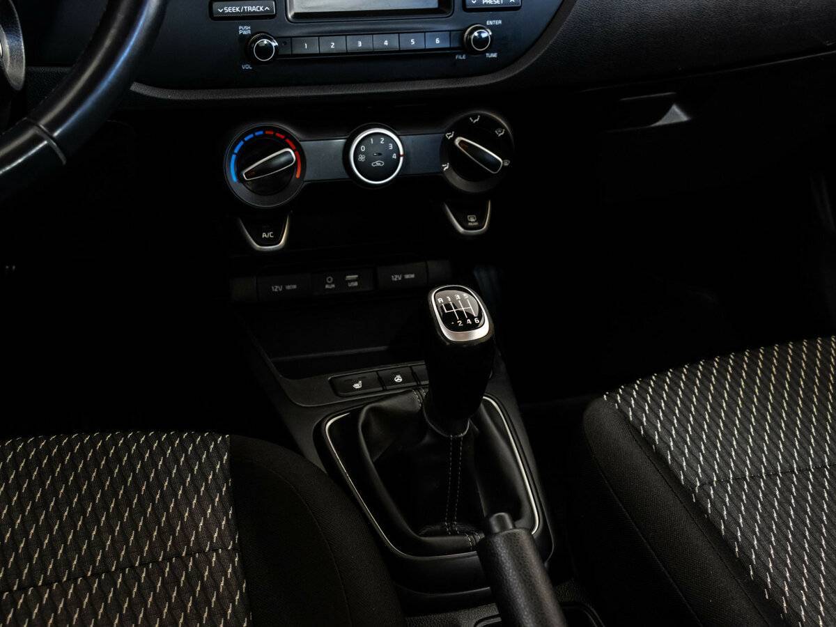 Киа Рио б/у, 2017, Механическая. Фото: #9