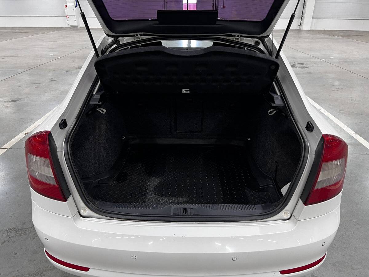 Шкода Октавия б/у, 2012, Автоматическая. Фото: #9