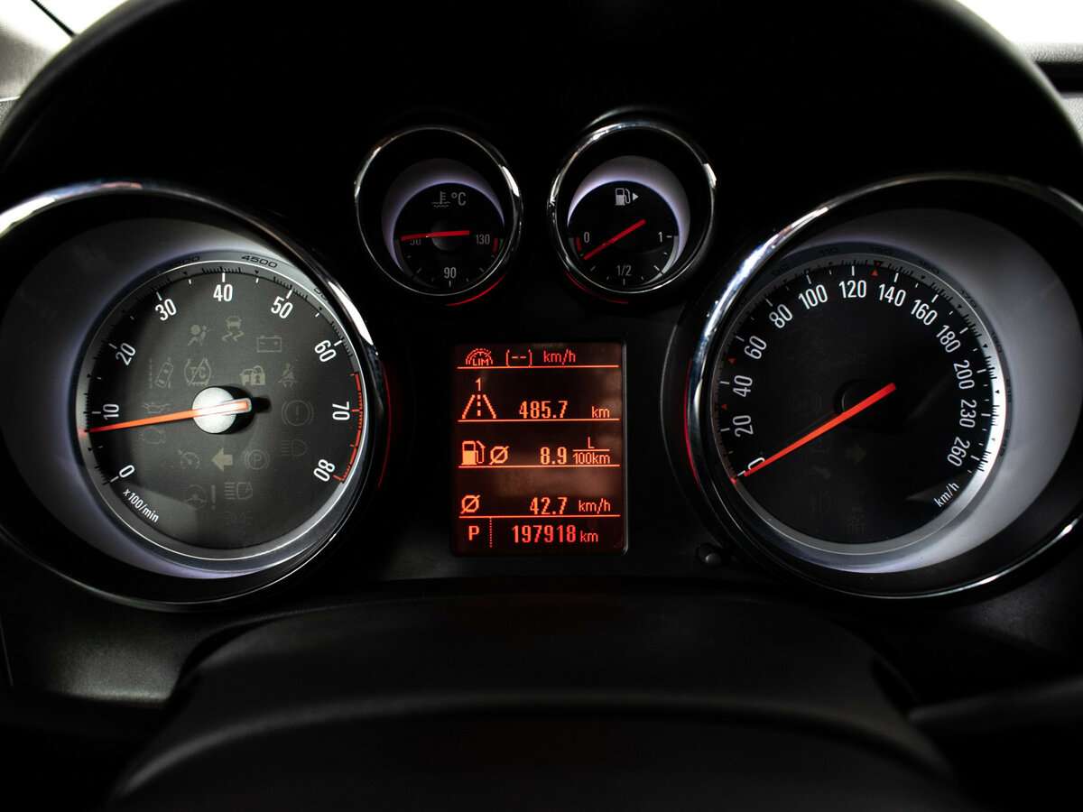 Опель Астра б/у, 2013, Автоматическая. Фото: #9