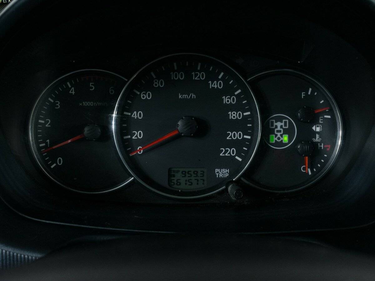 Митсубиши Паджеро Спорт б/у, 2012, Механическая. Фото: #12