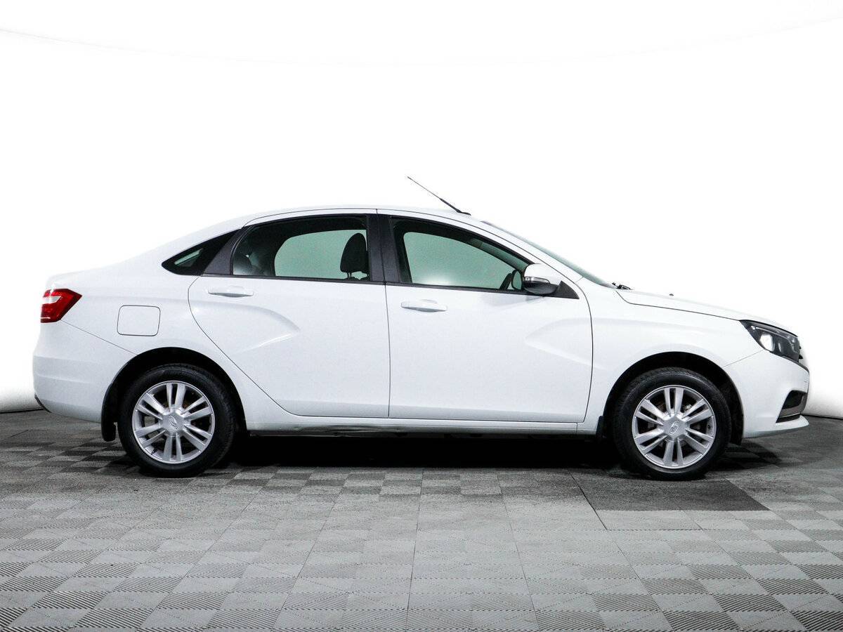 Лада (ВАЗ) Веста б/у, 2018, Механическая. Фото: #3