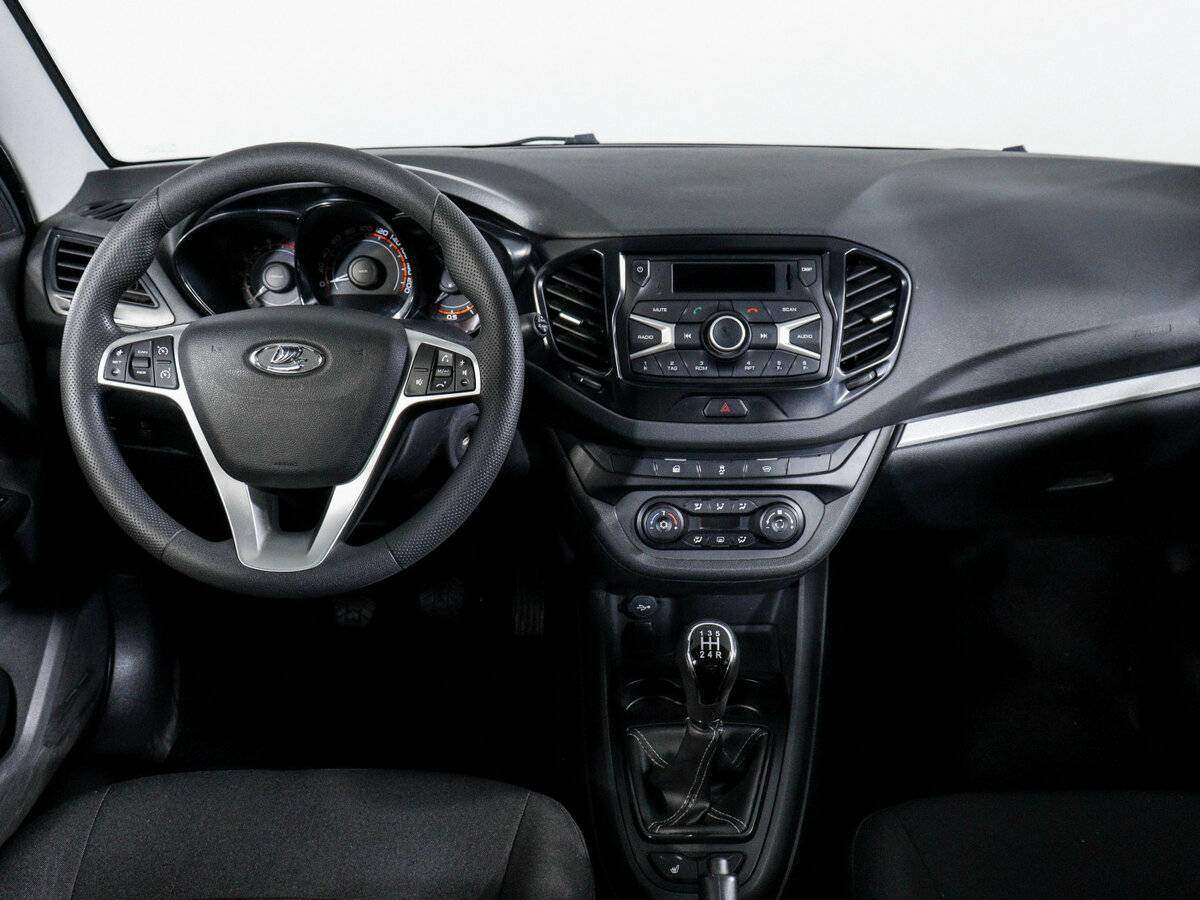 Лада (ВАЗ) Веста б/у, 2018, Механическая. Фото: #8