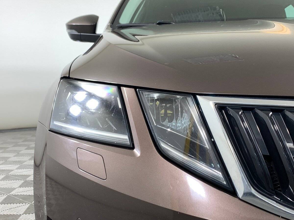 Шкода Октавия б/у, 2018, Роботизированная. Фото: #8