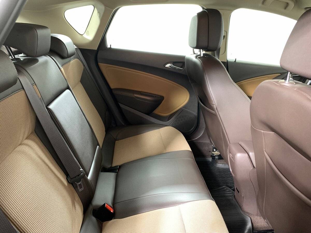 Опель Астра б/у, 2013, Автоматическая. Фото: #15