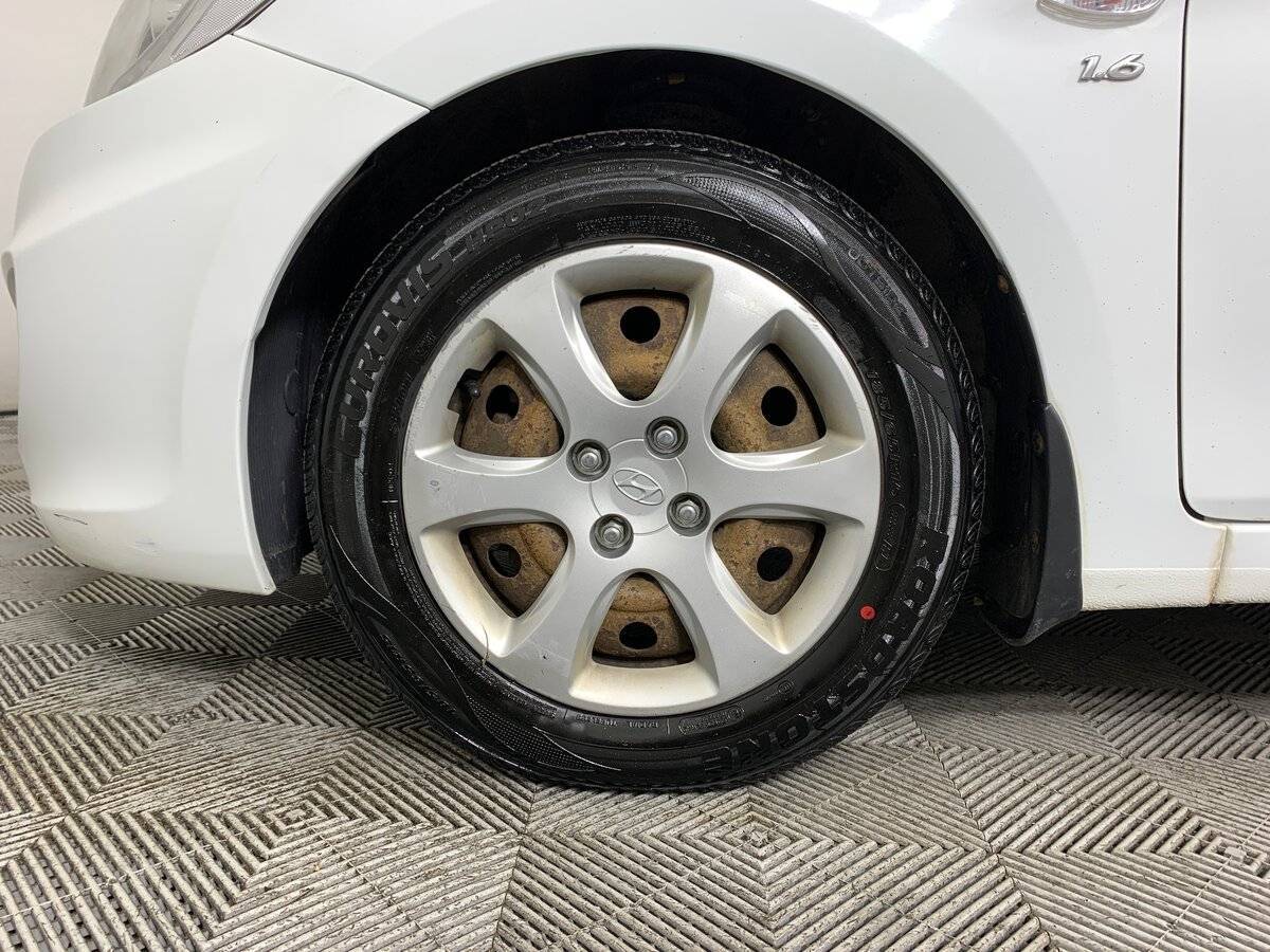 Хендай Солярис б/у, 2013, Механическая. Фото: #8